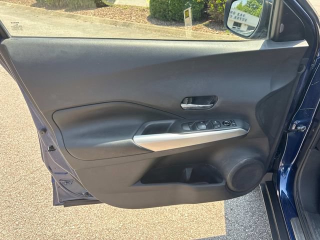 Used 2019 Nissan Kicks SR w/ SR Premium Package FWD image 23