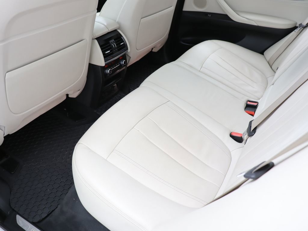 Used 2018 BMW X5 xDrive35i w/ M Sport Package AWD/4WD image 34