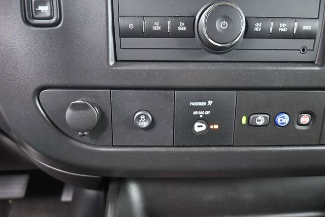 Used 2025 GMC Savana 2500 LT w/ LT Preferred Equipment Group RWD image 27