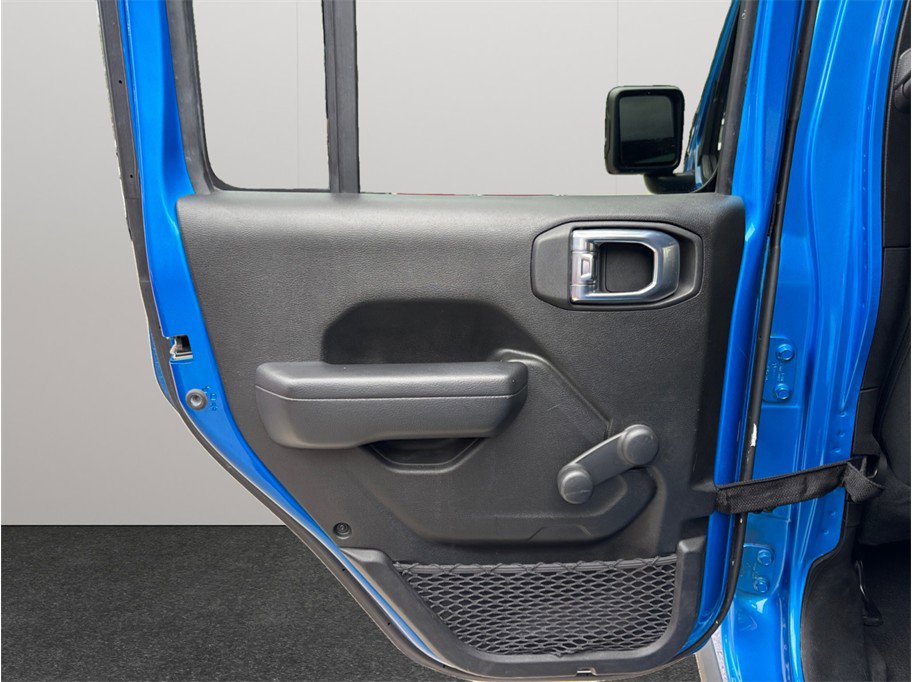 Used 2021 Jeep Wrangler Unlimited Willys AWD/4WD image 29