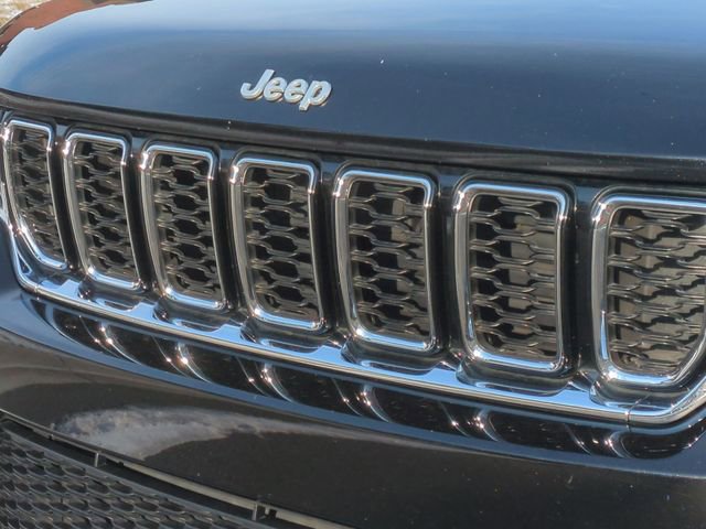 Used 2024 Jeep Grand Cherokee Limited image 24