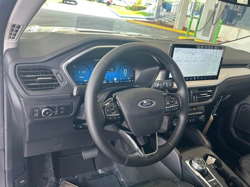 Certified 2024 Ford Escape SE w/ PHEV Premium Package FWD image 36