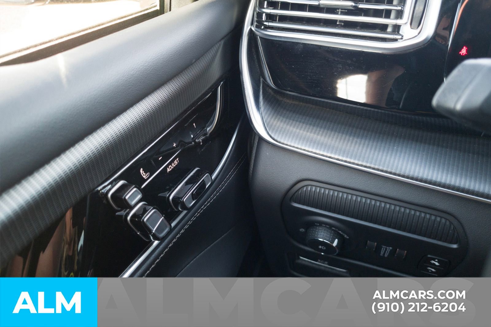 Used 2024 Jeep Grand Wagoneer L Series II w/ Quick Order Packagew 28T image 35