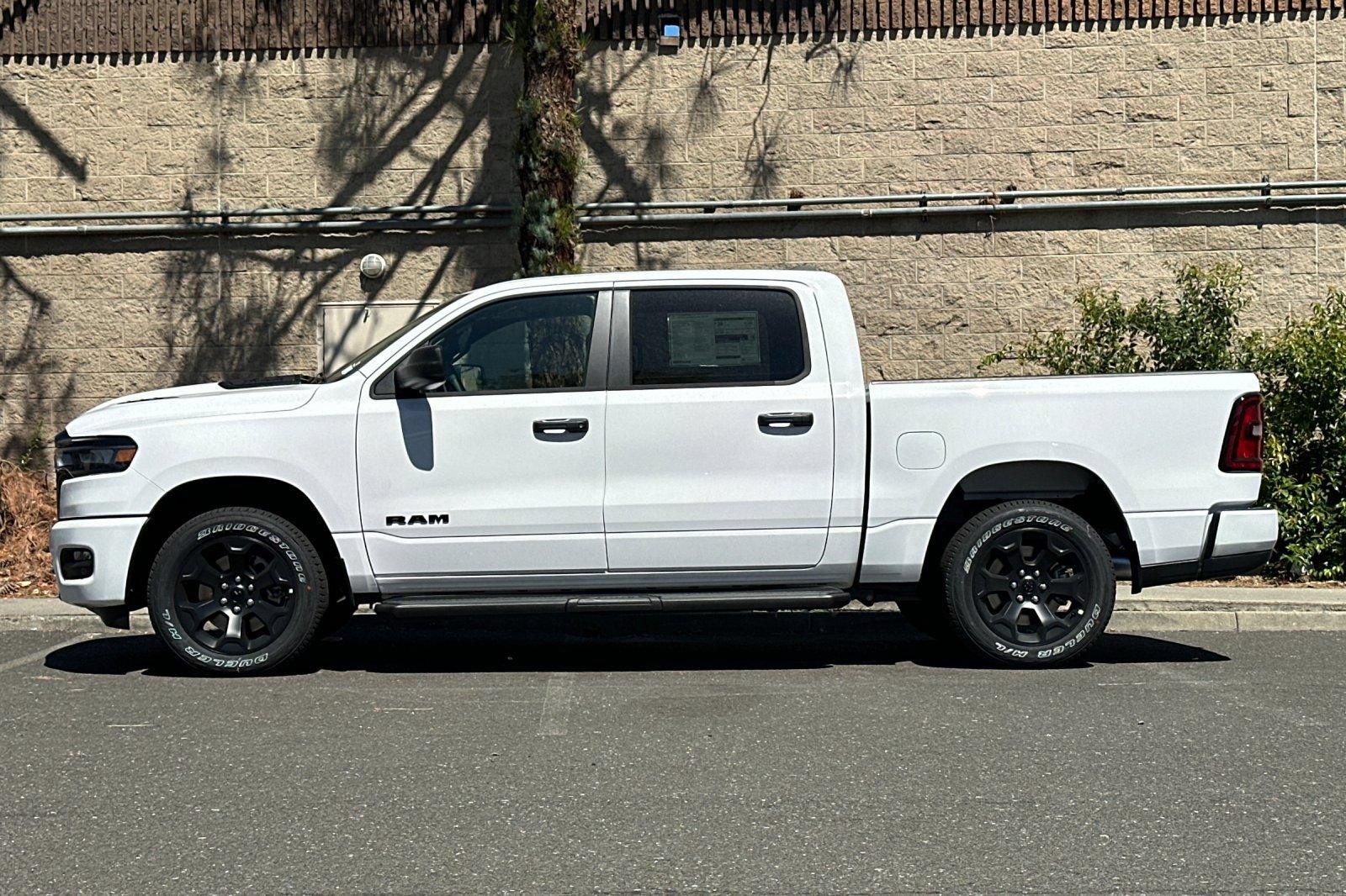 New 2026 RAM 1500 Express AWD/4WD image 6