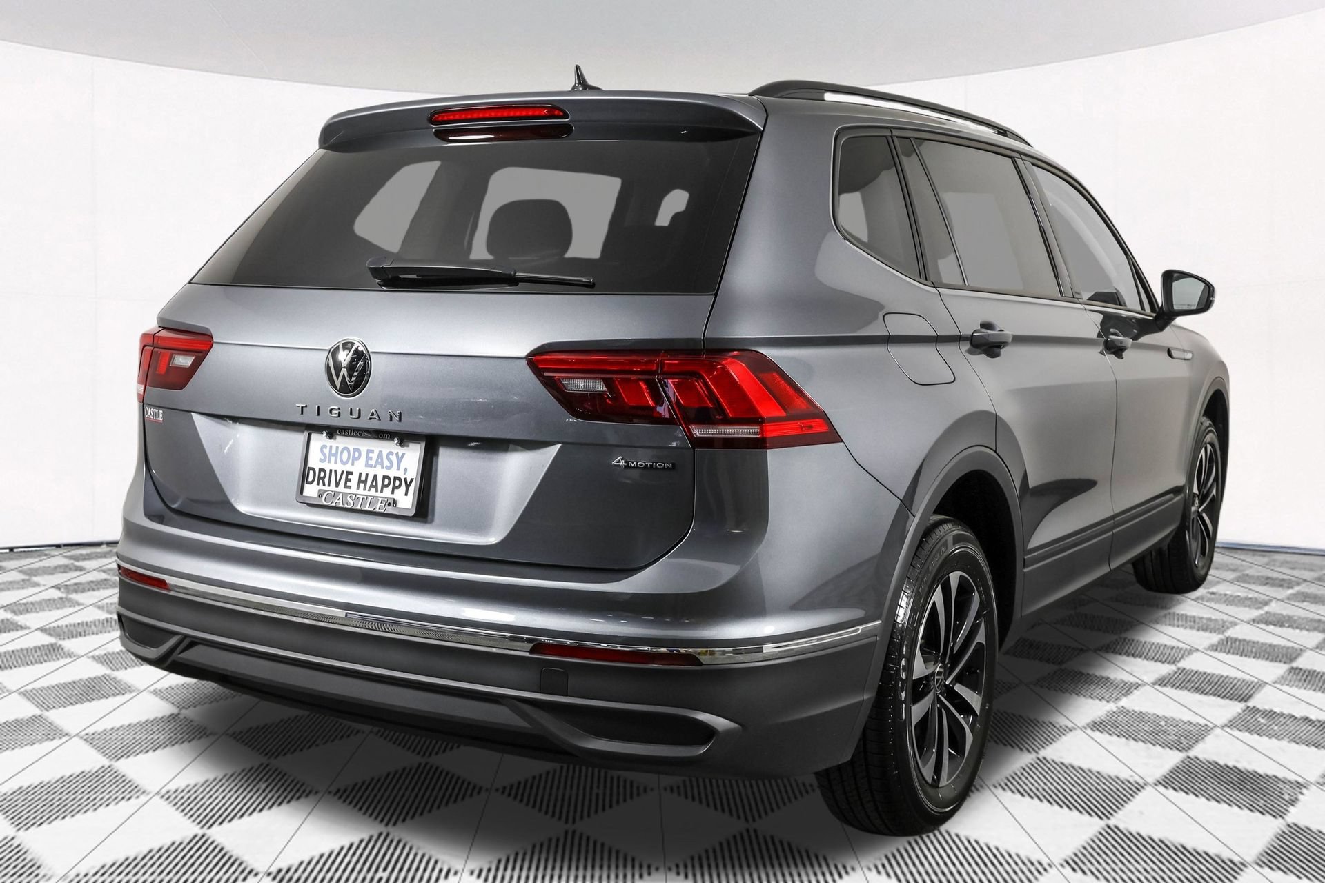 Used 2023 Volkswagen Tiguan S w/ Driver Assistance Package AWD/4WD image 16