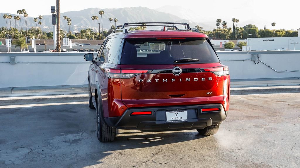 Used 2023 Nissan Pathfinder SV FWD image 6