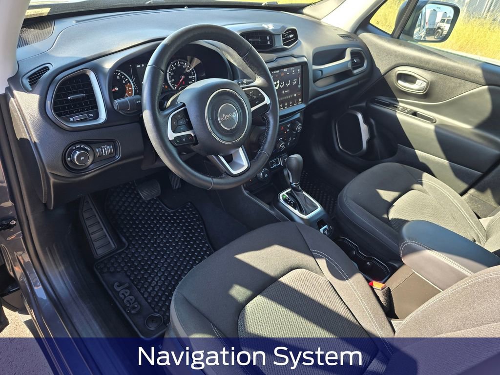 Used 2023 Jeep Renegade Latitude w/ Sun/Sound Group AWD/4WD image 2