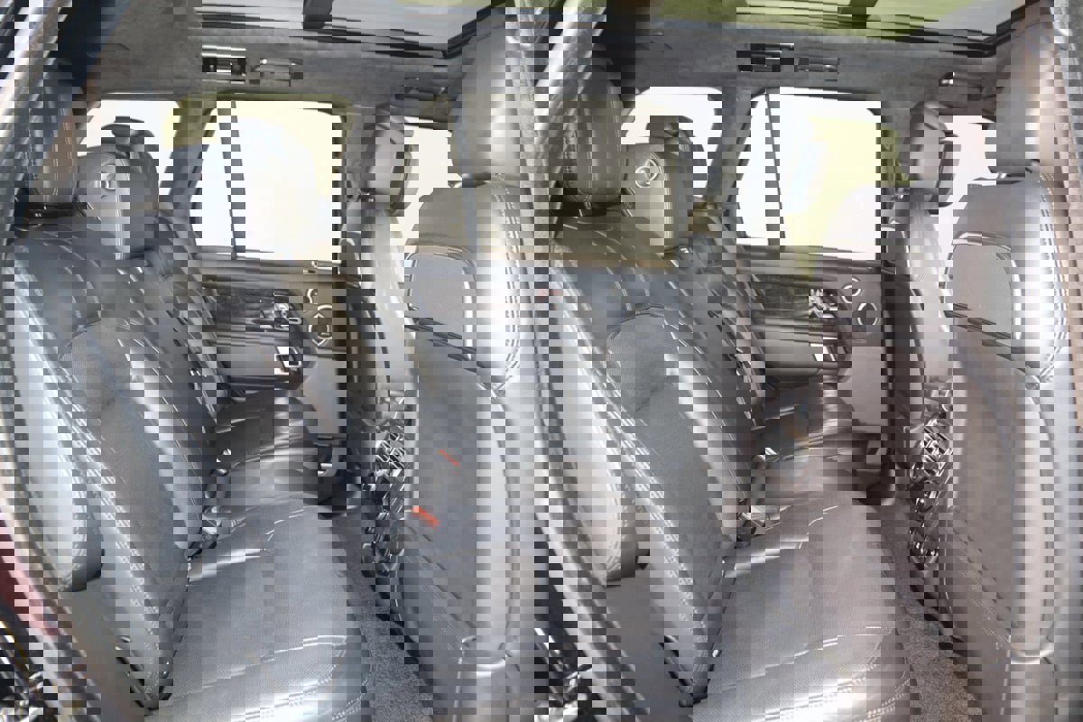 Used 2020 Land Rover Range Rover Autobiography image 14