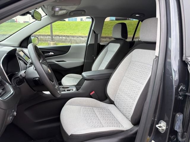 Used 2022 Chevrolet Equinox LS w/ LS Convenience Package FWD image 23