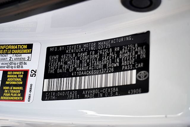 Used 2025 Toyota Camry SE FWD image 33