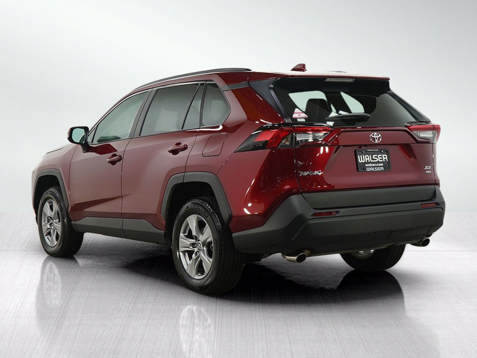 Used 2025 Toyota RAV4 XLE w/ Convenience Package AWD/4WD image 3