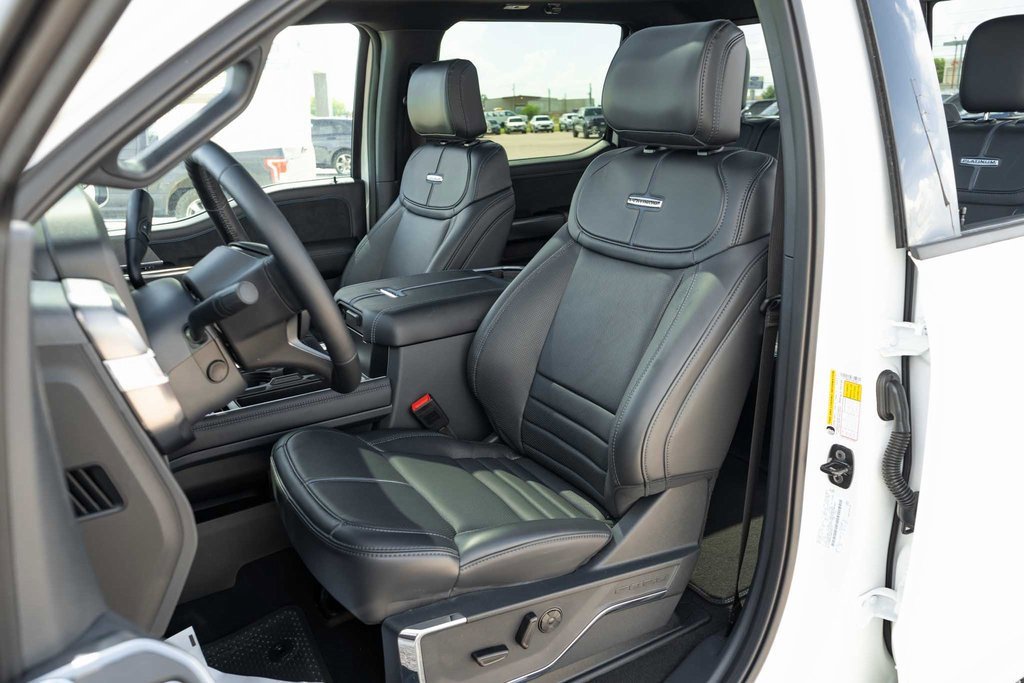 Used 2025 Ford F350 Platinum image 13