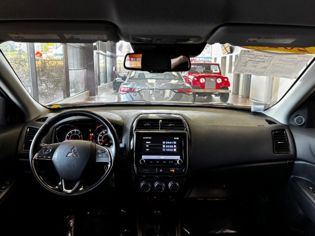 Used 2024 Mitsubishi Outlander Sport AWD image 28