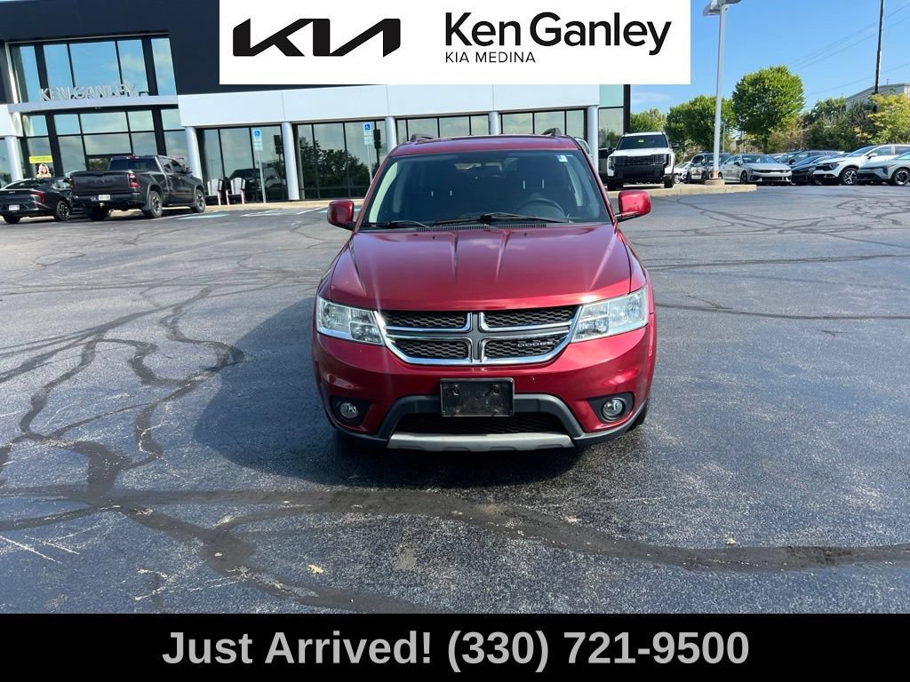 Used 2011 Dodge Journey Mainstreet w/ Popular Equipment Group FWD image 2