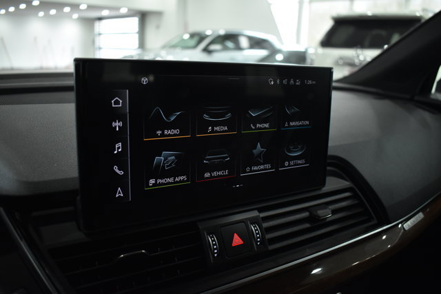 Used 2021 Audi Q5 e Premium Plus w/ Premium Plus Package image 21