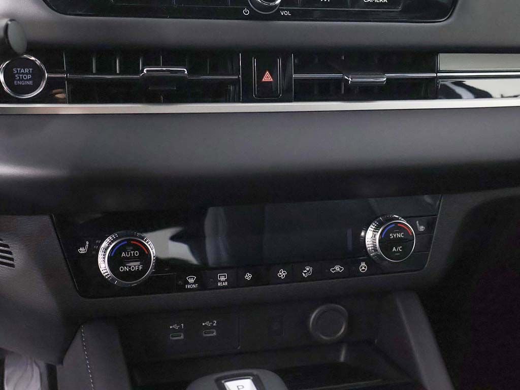 New 2026 Mitsubishi Outlander LE FWD image 45