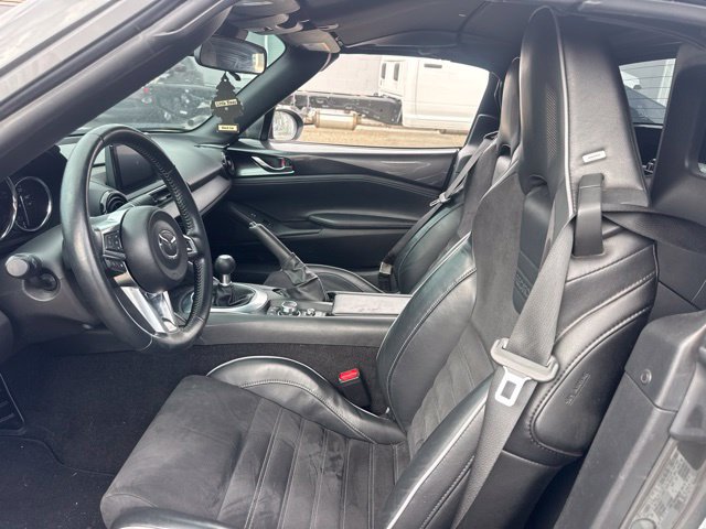 Used 2023 MAZDA MX-5 Miata Club RWD image 9