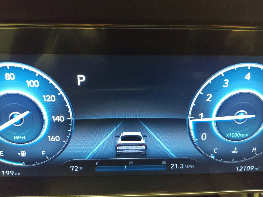 Used 2023 Hyundai Elantra SEL w/ Convenience Package FWD image 23