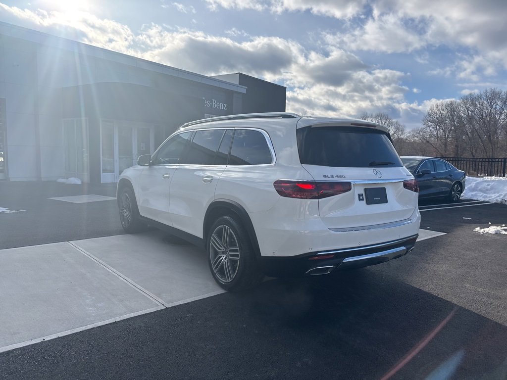 Used 2025 Mercedes-Benz GLS 450 4MATIC image 7