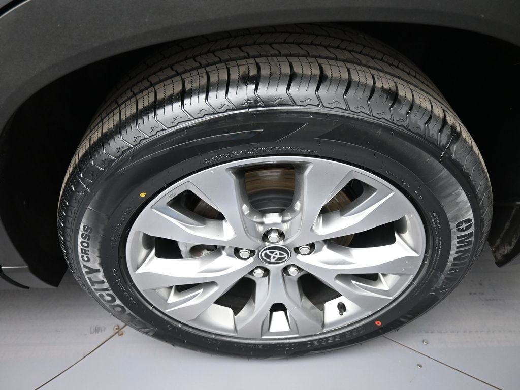 Certified 2025 Toyota Grand Highlander AWD Hybrid image 15