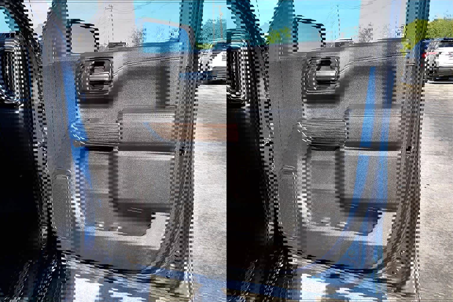 Used 2020 Chevrolet Silverado 1500 LT w/ Texas Edition RWD image 22