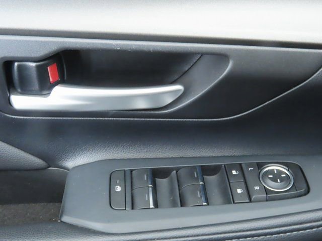 Used 2025 Toyota Grand Highlander FWD image 23