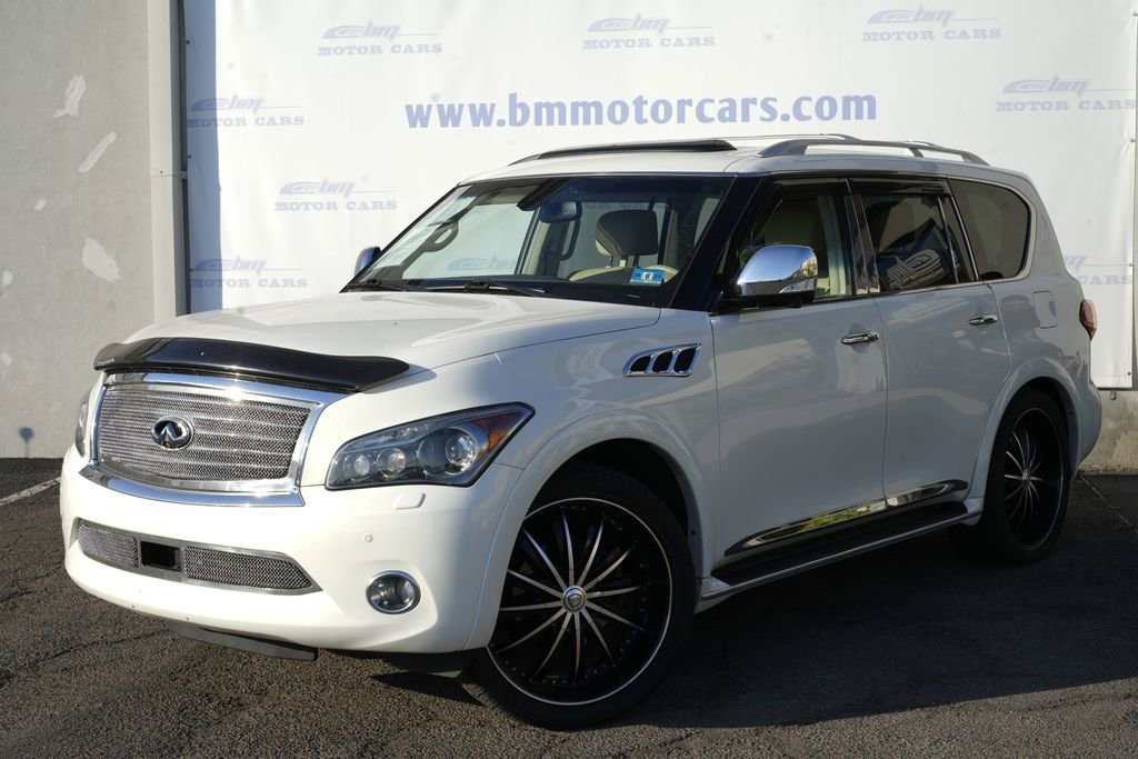 Used 2012 INFINITI QX56 4WD w/ Deluxe Touring Pkg image 2