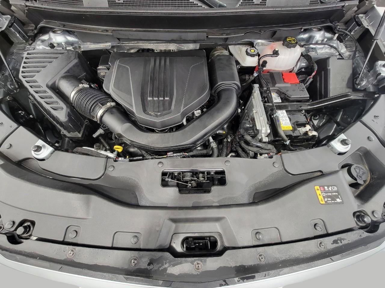 Used 2025 Chevrolet Traverse LT w/ LPO, Floor Liner Package image 9