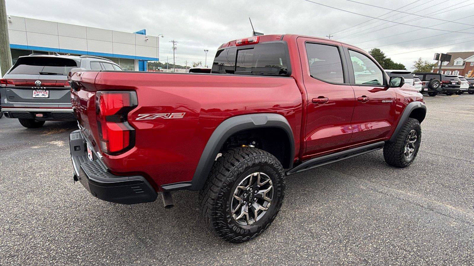 New 2026 Chevrolet Colorado ZR2 w/ Technology Package AWD/4WD image 9