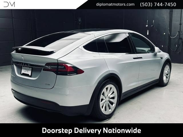 Used 2017 Tesla Model X 90D AWD/4WD image 7