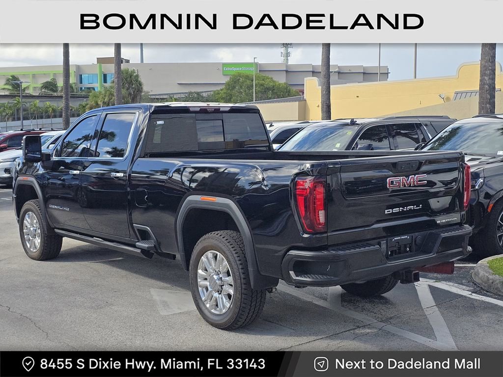 Used 2022 GMC Sierra 3500 Denali w/ Denali Ultimate Package image 3