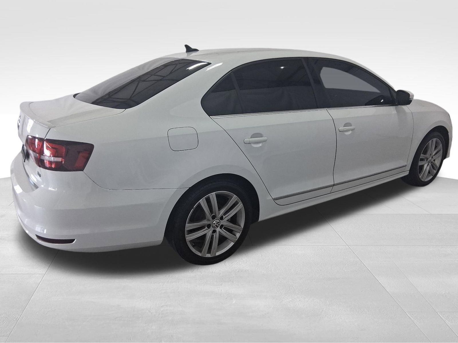 Used 2018 Volkswagen Jetta SEL FWD image 5