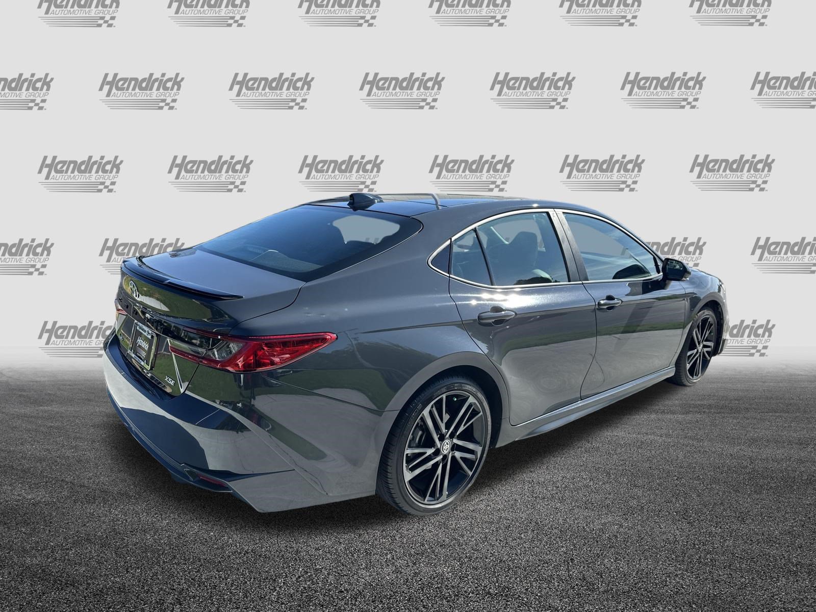 Used 2025 Toyota Camry XSE FWD image 10