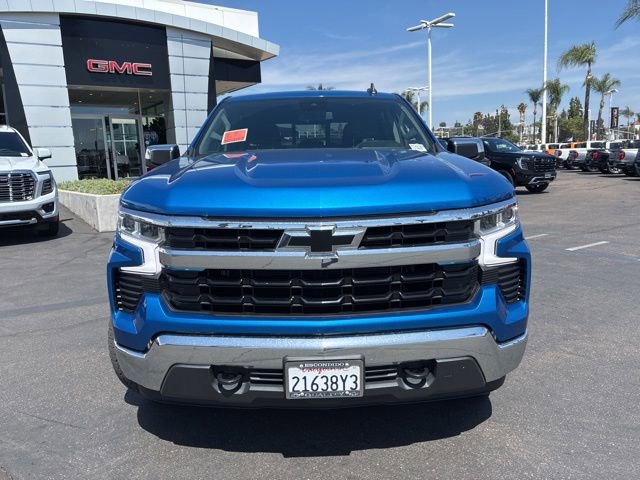 Used 2023 Chevrolet Silverado 1500 LT AWD/4WD image 2