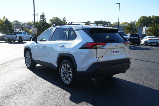 Used 2025 Toyota RAV4 XLE Premium w/ Weather Package FWD image 5