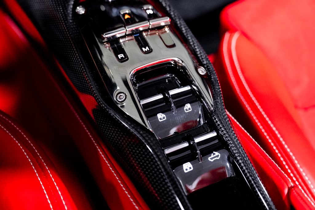 Used 2022 Ferrari SF90 Spider AWD/4WD image 60