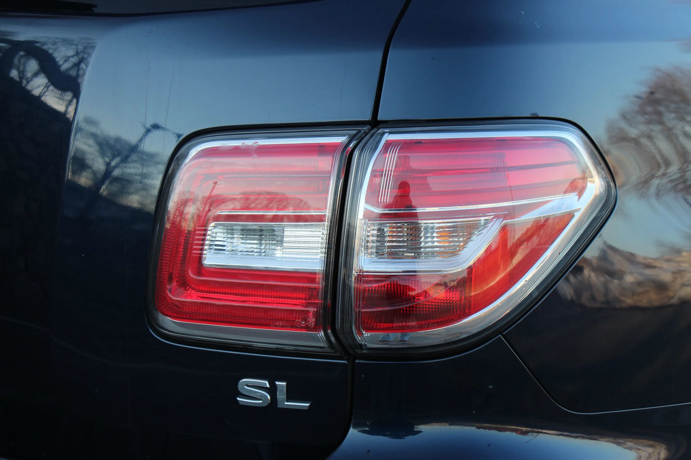 Used 2017 Nissan Armada SL image 44