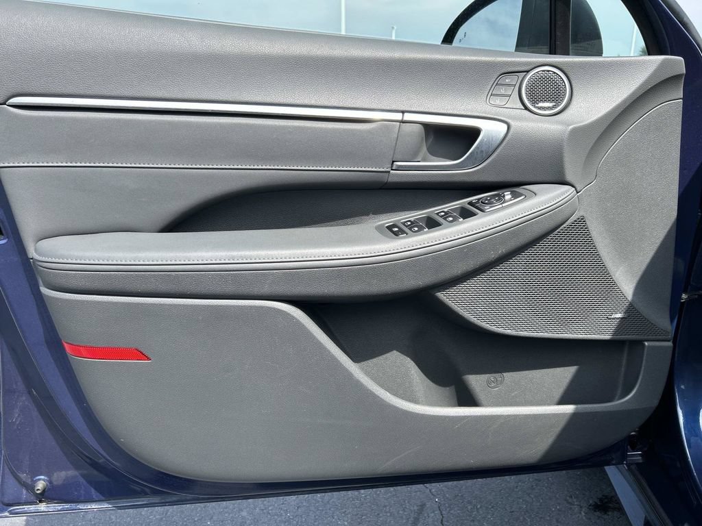 Used 2022 Hyundai Sonata Limited w/ Cargo Package FWD image 22