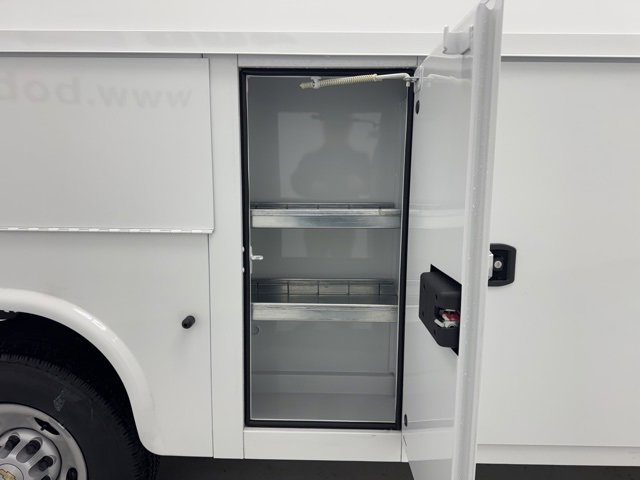 New 2025 Chevrolet Express 3500 w/ Power Convenience Package image 32
