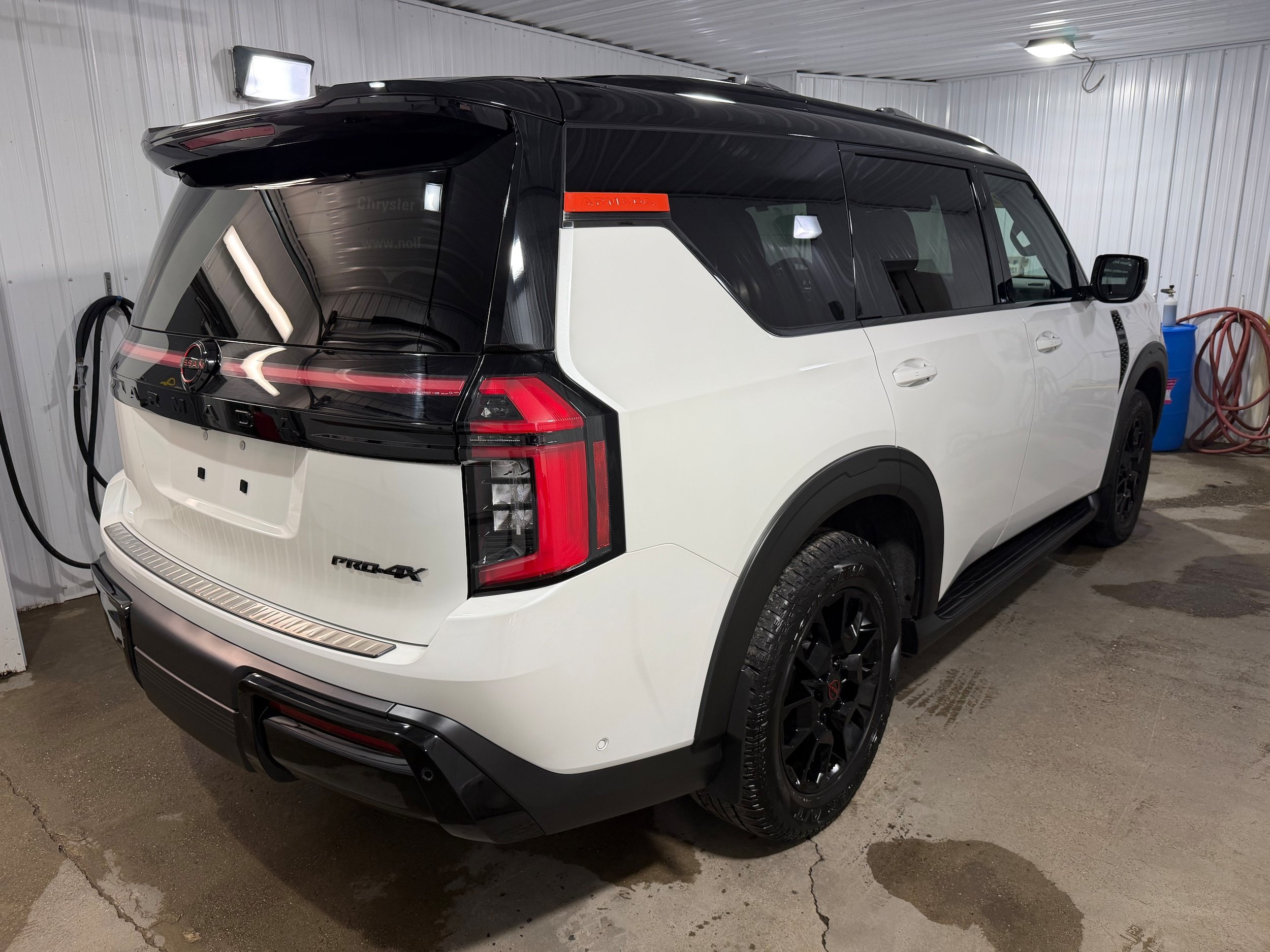 Used 2025 Nissan Armada PRO-4X w/ Pro-4X Premium Package AWD/4WD image 6
