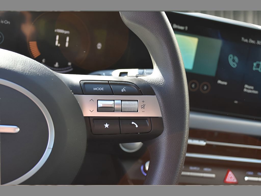 Used 2025 Hyundai Sonata SE image 20