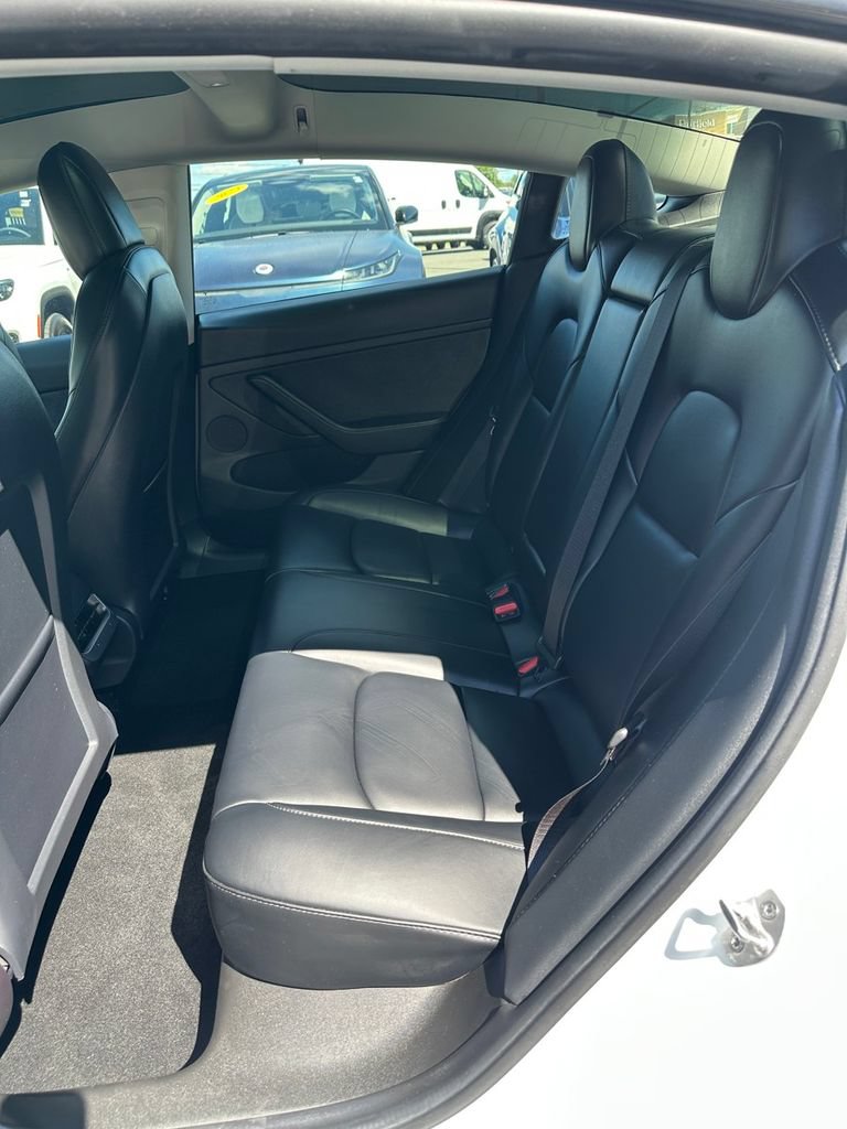 Used 2022 Tesla Model 3 Performance AWD/4WD image 24