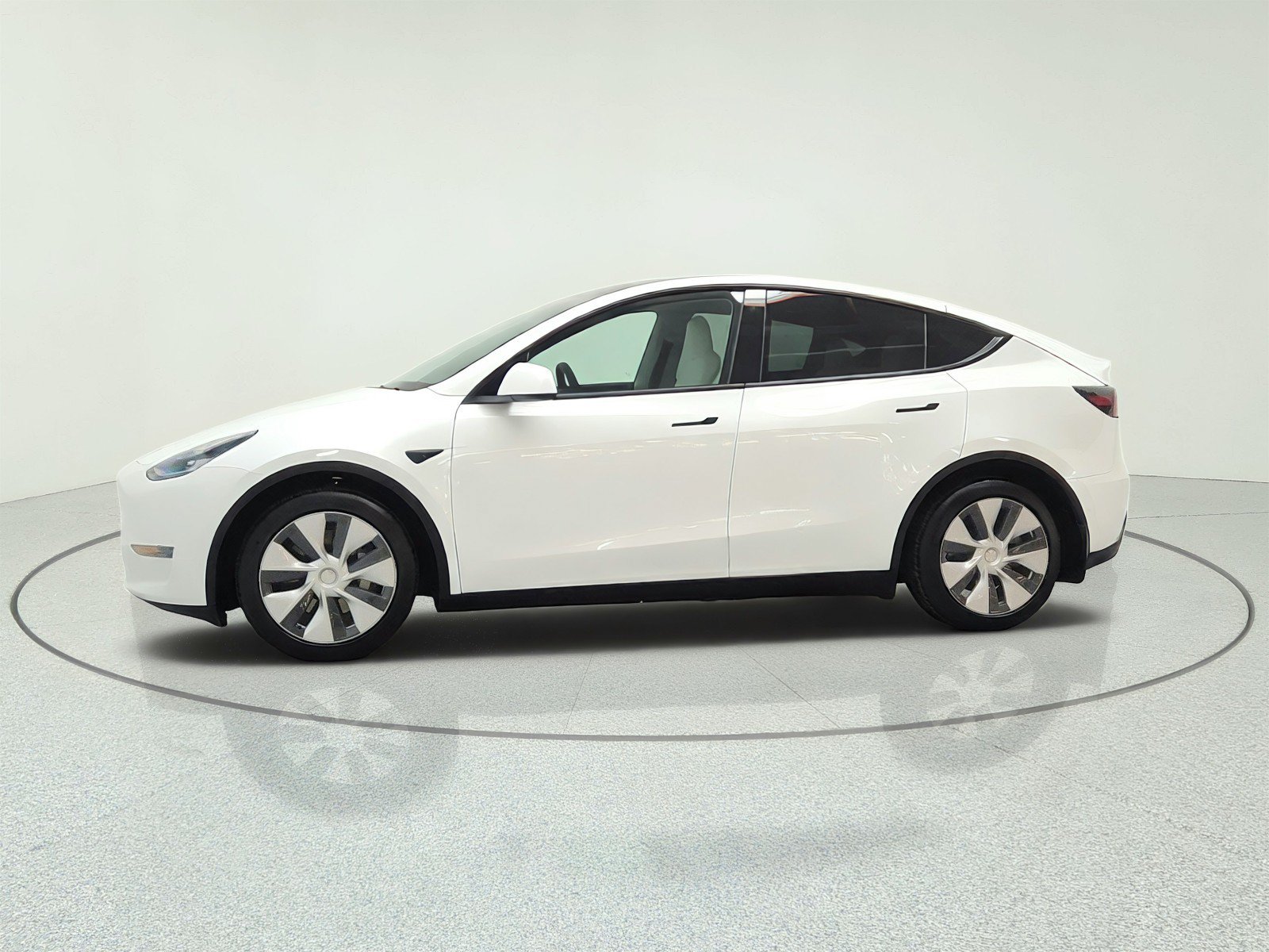 Used 2021 Tesla Model Y Long Range AWD/4WD image 8