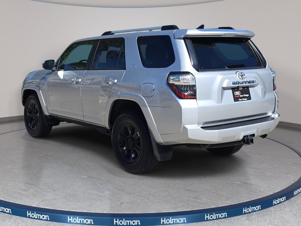 Used 2023 Toyota 4Runner SR5 Premium w/ Moonroof Package RWD image 8