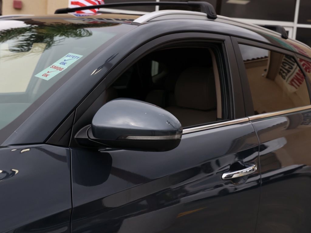 Used 2021 Hyundai Tucson Limited image 12