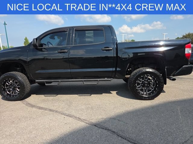 Used 2019 Toyota Tundra SR5 w/ Convenience Package AWD/4WD image 12
