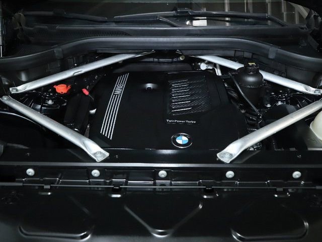 Used 2019 BMW X5 xDrive40i w/ M Sport Package image 37