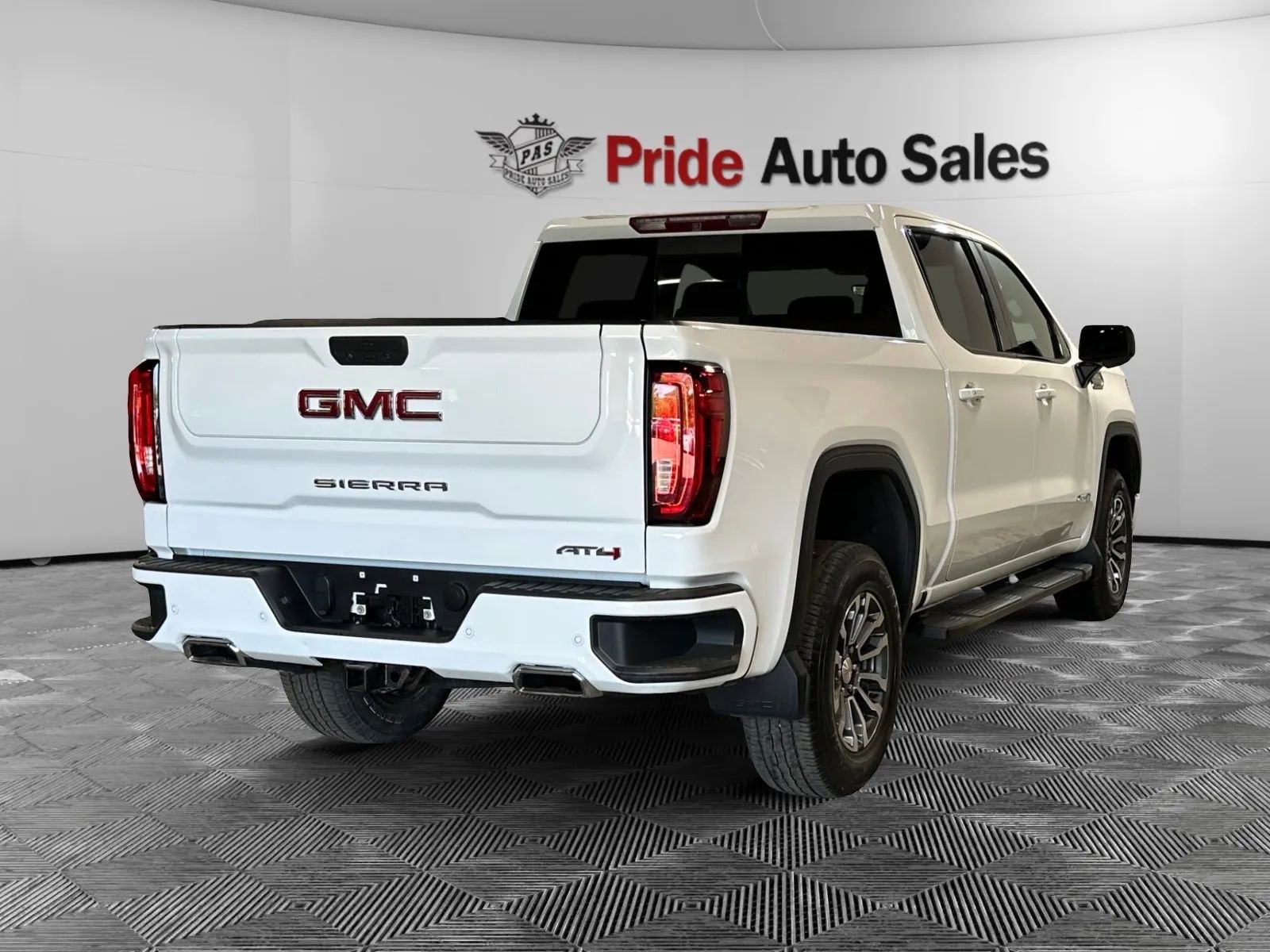 Used 2019 GMC Sierra 1500 AT4 w/ AT4 Premium Package image 8
