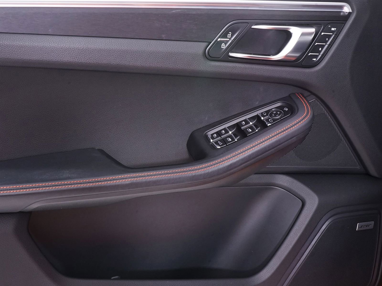 Used 2022 Porsche Macan GTS image 34