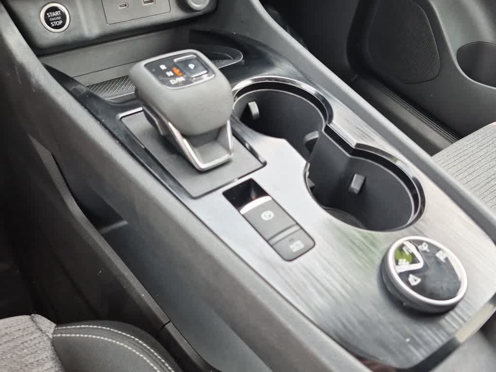 Used 2021 Nissan Rogue SV AWD/4WD image 12